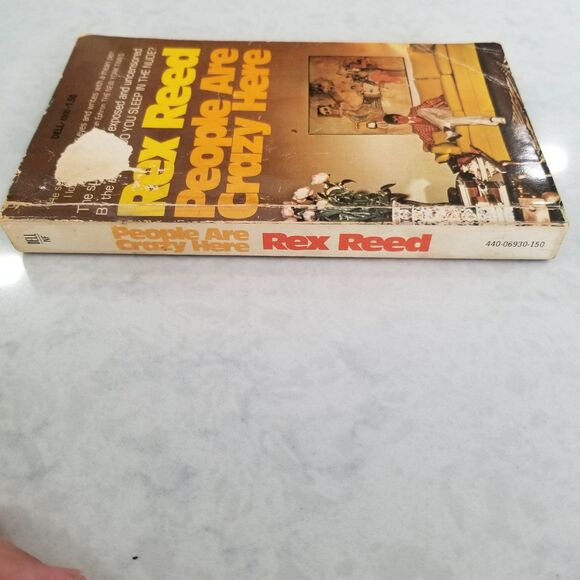 People are crazy here paperback book by Rex Reed first Dell Printing 1975 - Picture 6 of 8